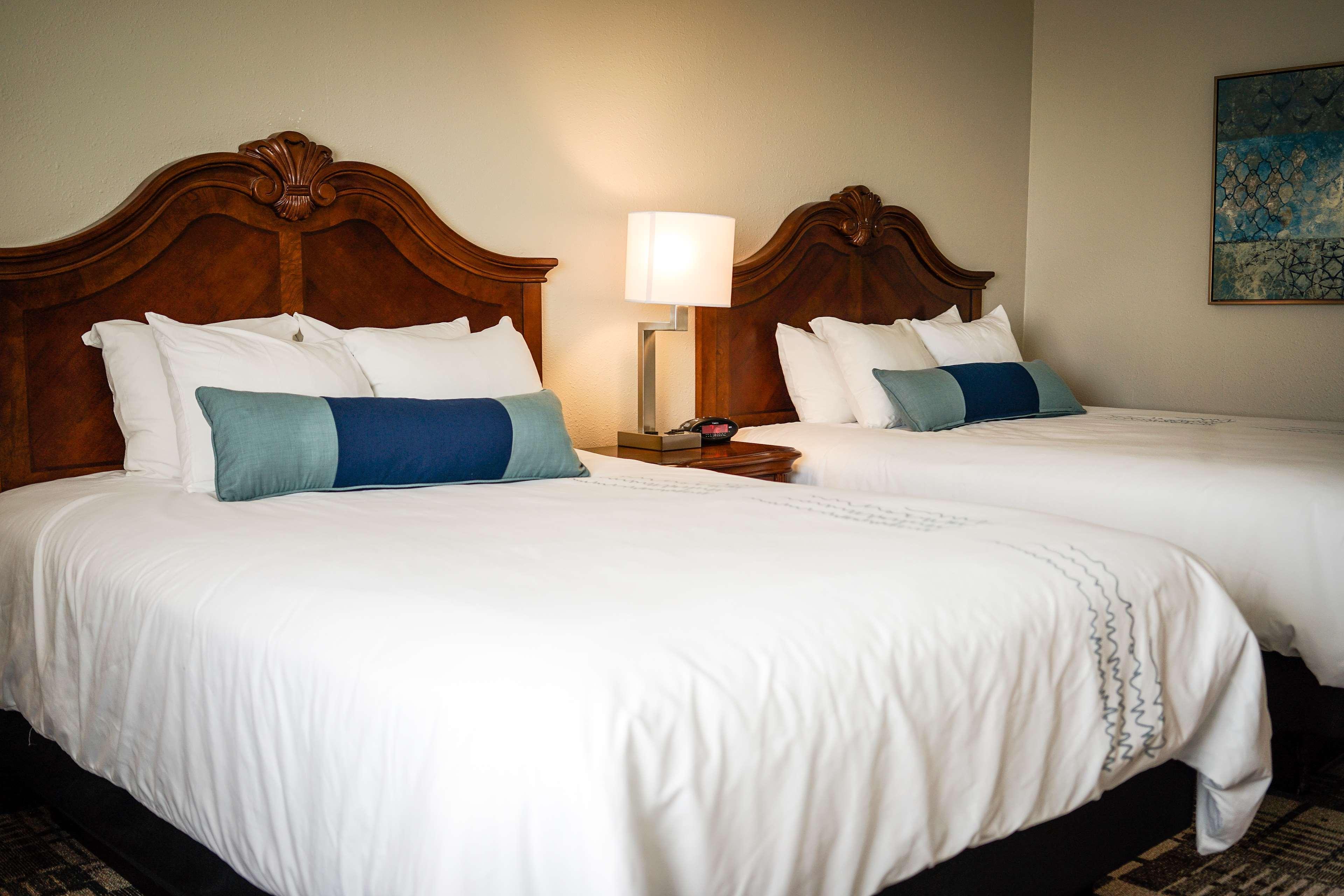 Best Western Plus Dubuque Hotel And Conference Center Eksteriør billede