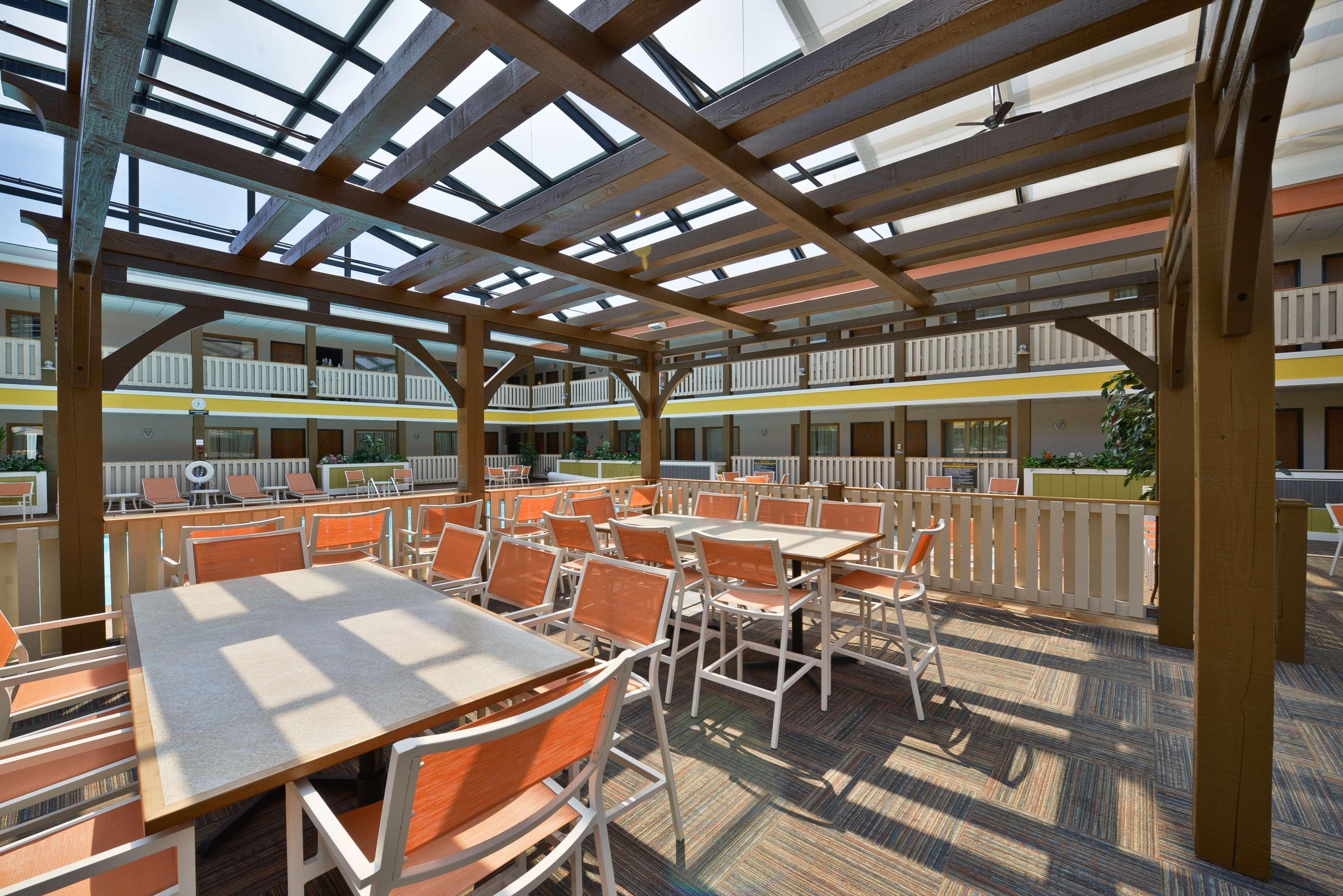Best Western Plus Dubuque Hotel And Conference Center Eksteriør billede