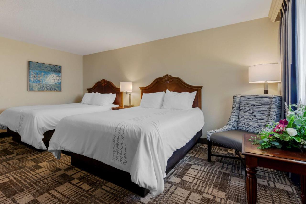 Best Western Plus Dubuque Hotel And Conference Center Eksteriør billede