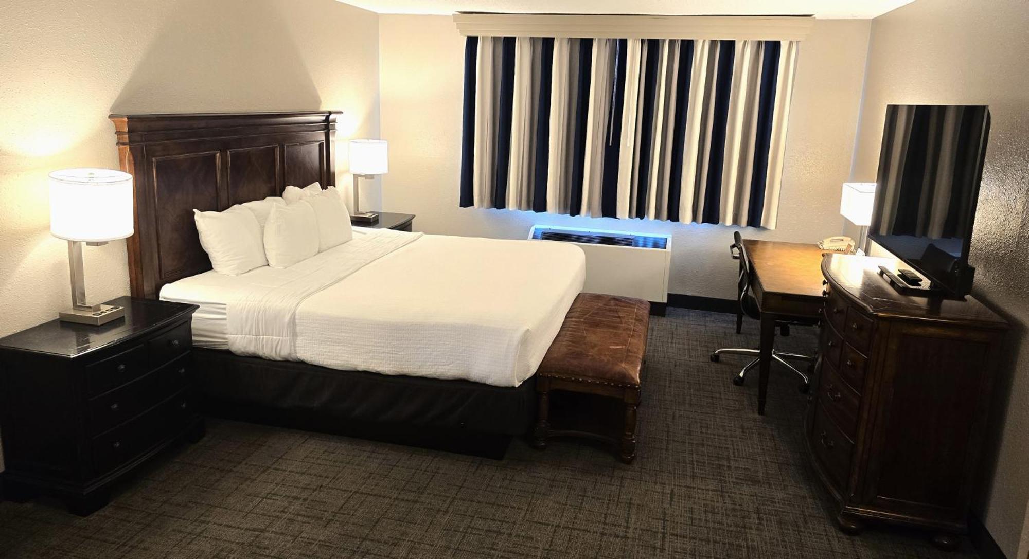 Best Western Plus Dubuque Hotel And Conference Center Eksteriør billede